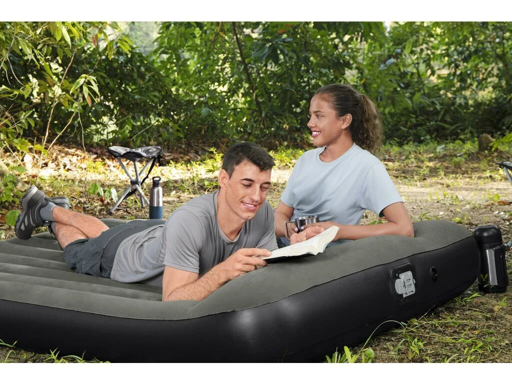 Colchón Flocado de 203x152x30 cm. con Hinchador Eléctrico Bestway 67930 Colchón Flocado De 203x152x30 Cm. Con Hinchador Eléctrico Bestway 67930 -Niños Juguetes Tienda 1999963239g04